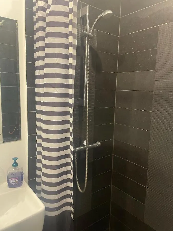 Private Spacious Room In Shared Apartment, Amager Копенгаген