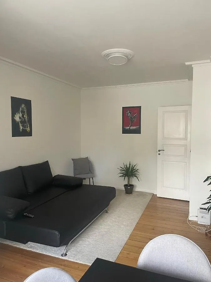 Контакты Private Spacious Room In Shared Apartment, Amager